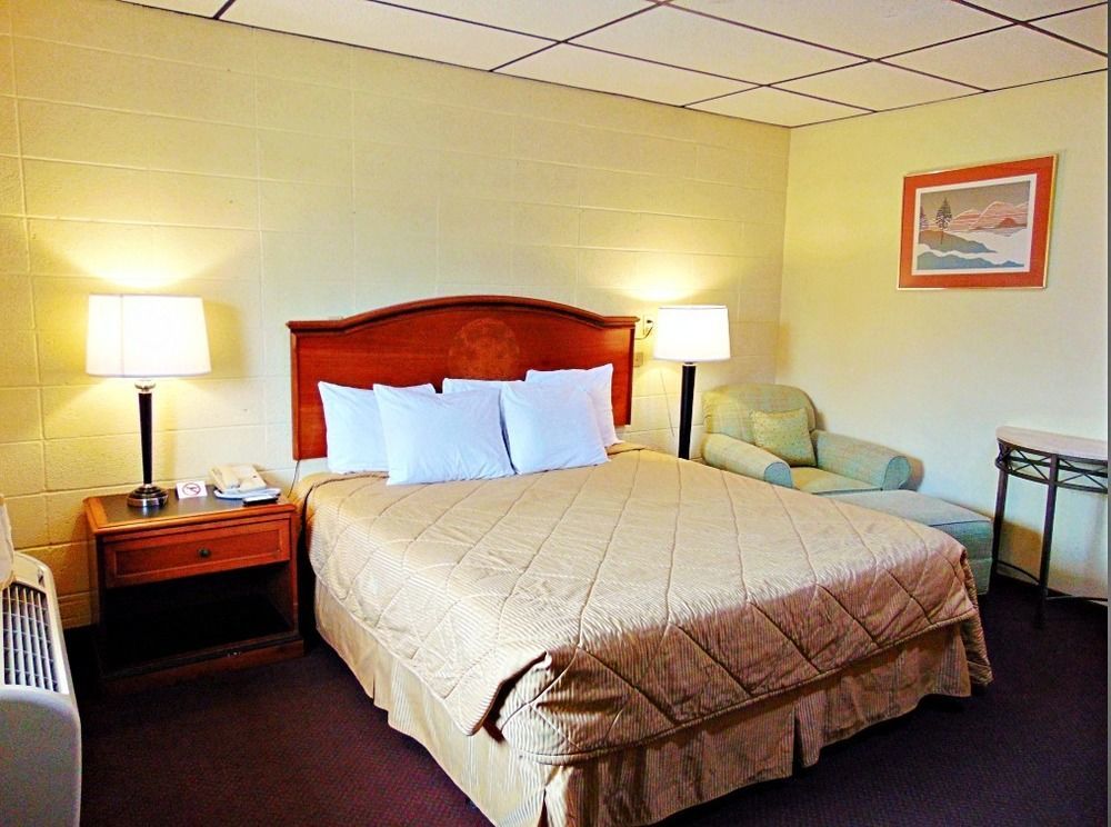 Red Carpet Inn Duncannon New Buffalo Eksteriør billede